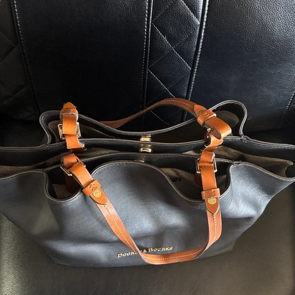 Dooney & Bourke City Flynn Tote Purse - Picture 6 of 14